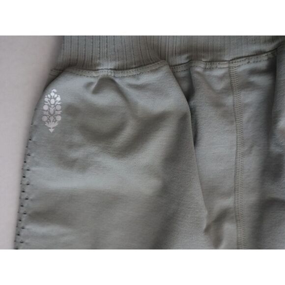 Free People Movement Women's Sz XS/S Sage Green Good Karma High Neck Runsie - Picture 8 of 11